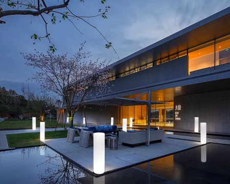 Светильник Цилиндр 40х40 питание от АКБ, RGB