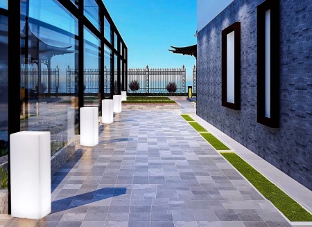 Светильник Колонна 30х80  питание от АКБ, RGB Светильник Колонна 30х80  питание от АКБ, RGB